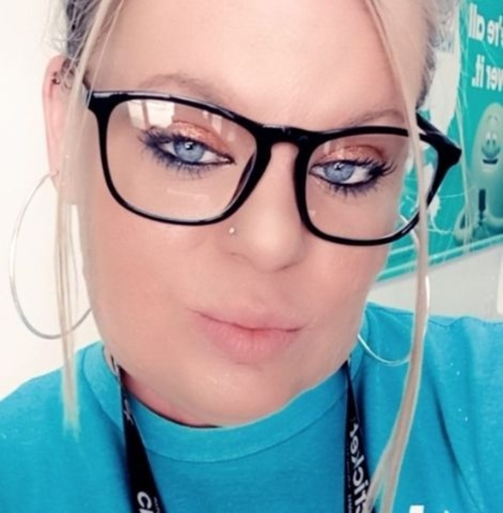 Meet your Posher, Tiffany